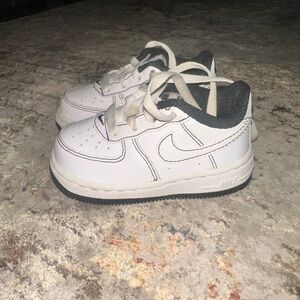 Force1 Kids White and Black Sneakers